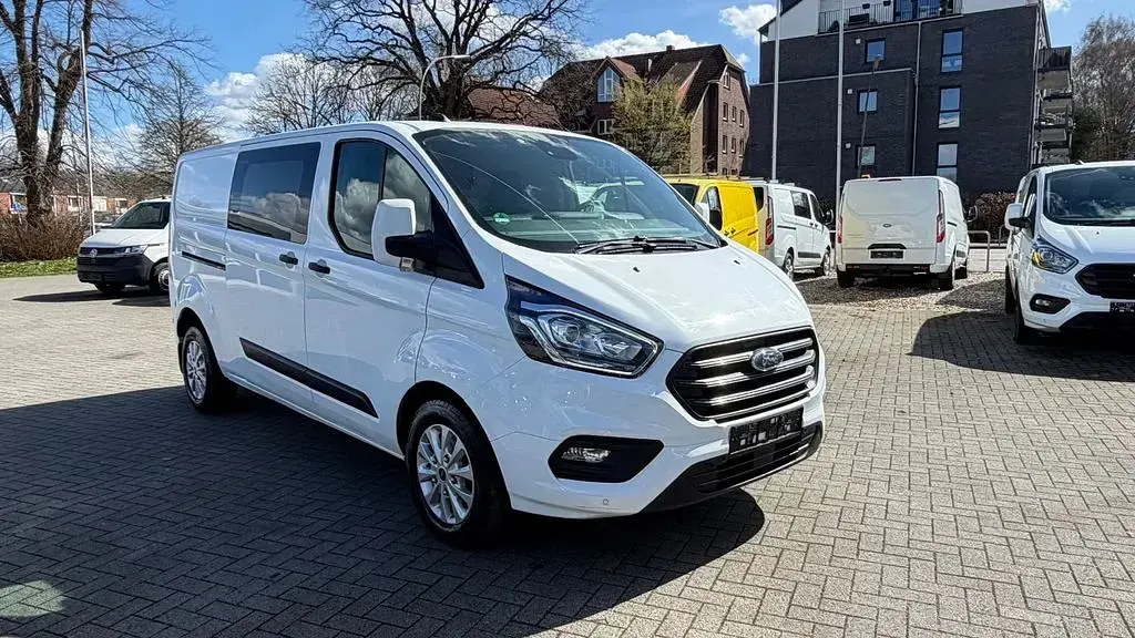 Gebraucht Ford Transit Custom Trend 131 PS (96 kW) 2021 Weiß Van / Kleinbus