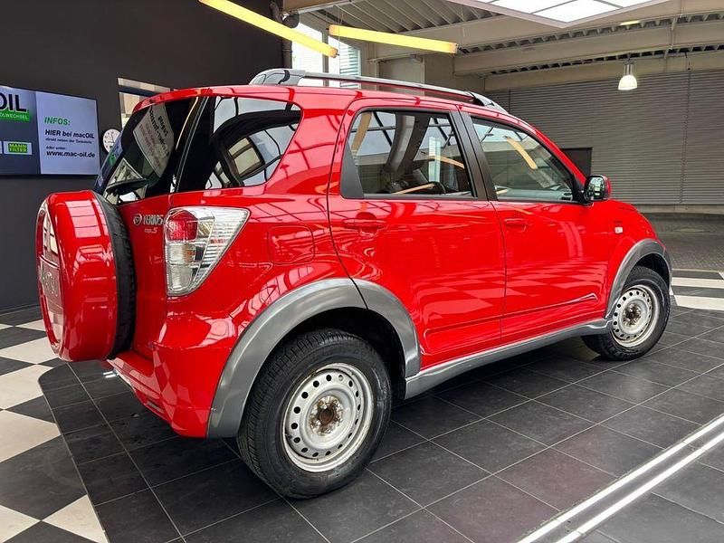 Gebraucht Daihatsu Terios 105 PS (77 kW) 2010 Rot SUV