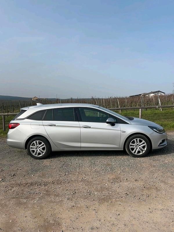 Usata Opel Astra 110 CV (80 kW) 2017 Argento Station wagon