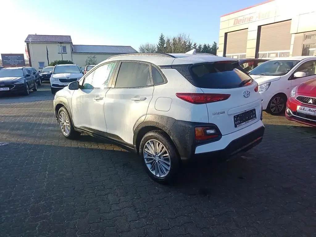 Gebraucht Hyundai Kona 120 PS (88 kW) 2020 Weiß SUV