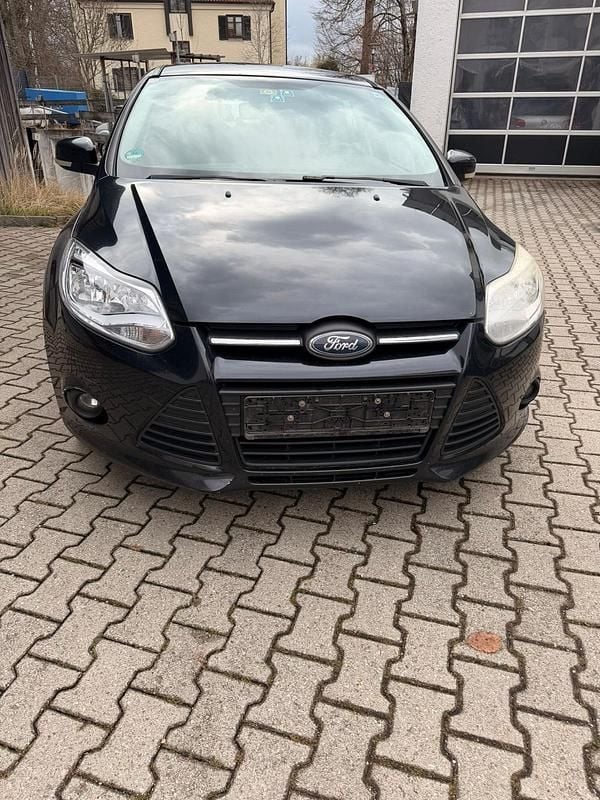 Gebraucht Ford Focus 116 PS (85 kW) 2011 Blau Kombi