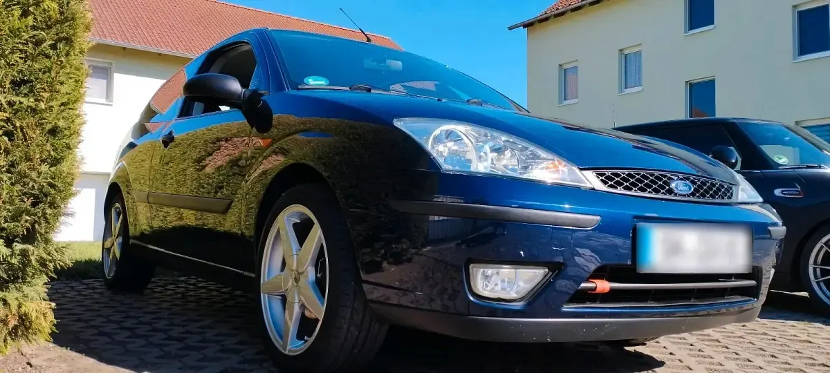 Usata Ford Focus 100 CV (73 kW) 2002 Blu Coupé