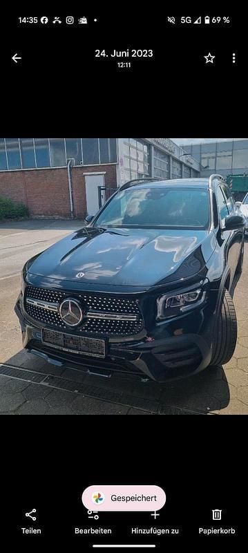 Schwarz Gebraucht 2021 Mercedes GLB200 AMG line SUV | 29.999 € - Bild 1/4