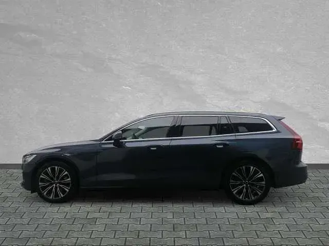 Gebraucht Volvo V60 184 PS (135 kW) 2023 Kombi