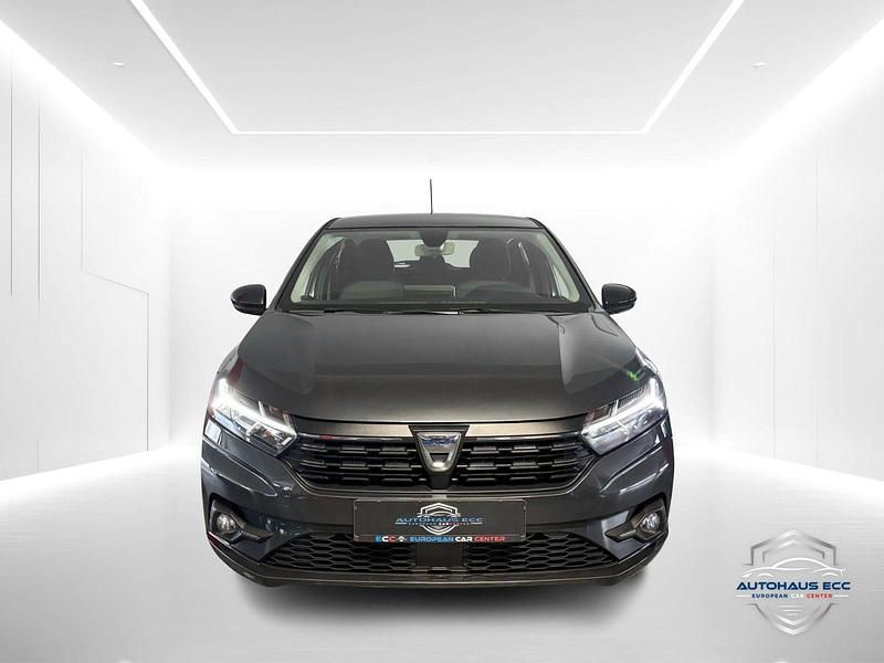 Gebraucht Dacia Sandero Comfort 101 PS (74 kW) 2022 Grau Kleinwagen