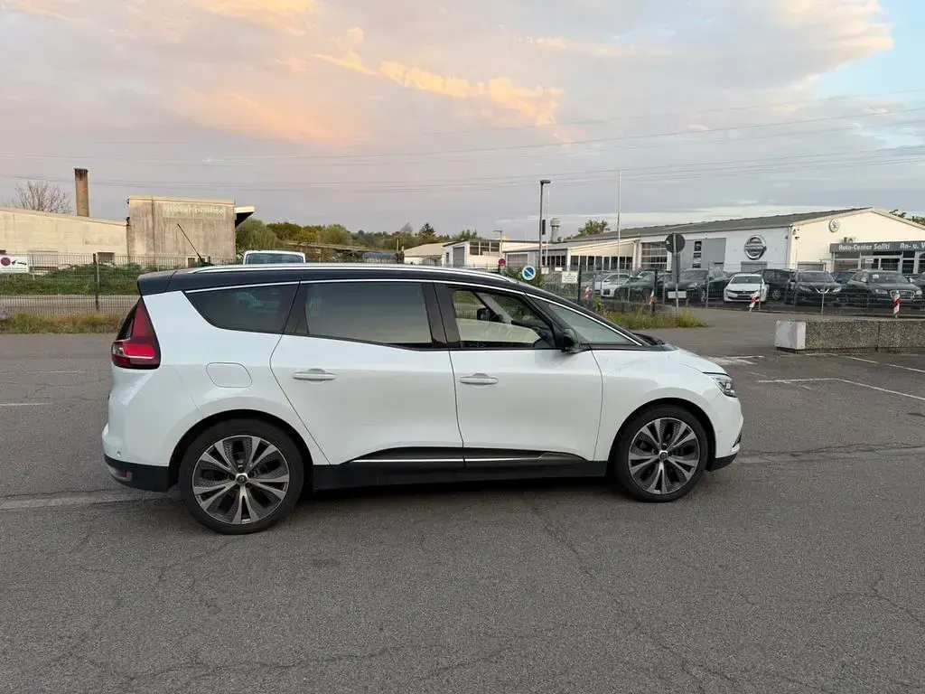 Gebraucht Renault Scénic IV Business 150 PS (110 kW) 2019 Weiß Van / Kleinbus