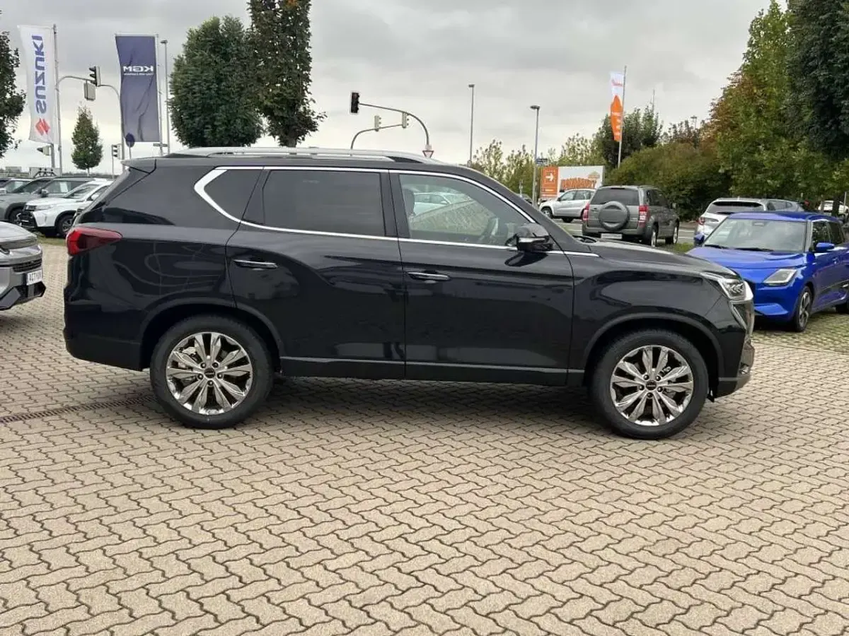 Gebraucht KGM Rexton 203 PS (149 kW) 2026 Space black metallic SUV