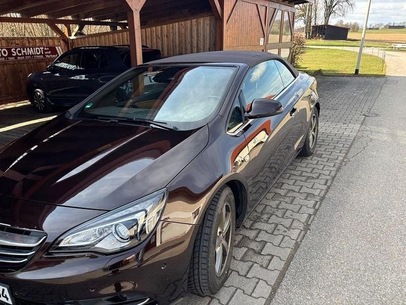 Gebraucht Opel Cascada Innovation 170 PS (125 kW) 2015 Braun Cabrio