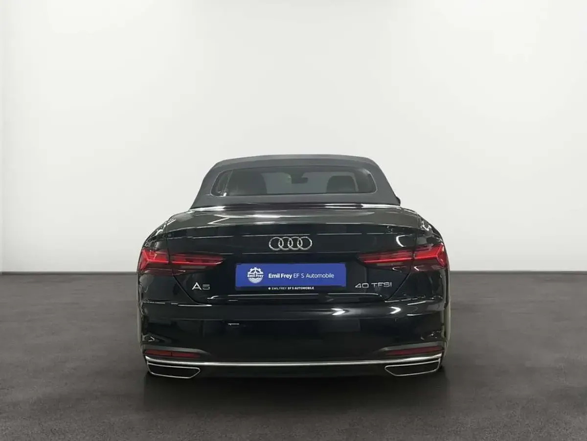 Gebraucht Audi A5 Cabriolet Advanced 204 PS (150 kW) 2022 Mythosschwarz metallic/verdeck Cabrio