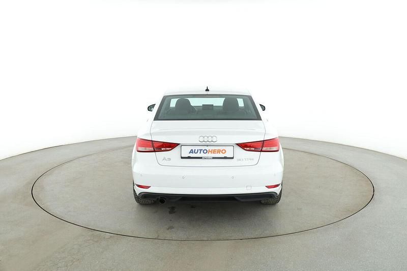 Gebraucht Audi A3 2019 Weiß Limousine