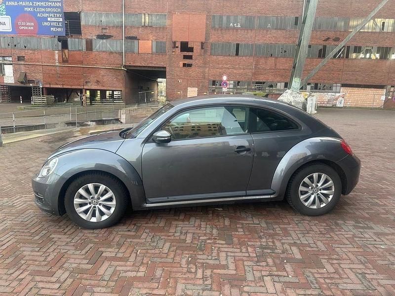 Gebraucht VW Beetle 105 PS (77 kW) 2013 Grau Kleinwagen