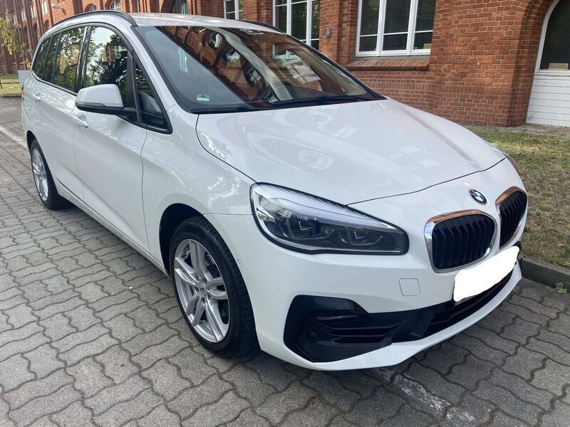Alpinweiss iii Gebraucht 2021 BMW 216 Gran Tourer Advantage Van / Kleinbus | 14.990 € (Fairer Preis) - Bild 1/4