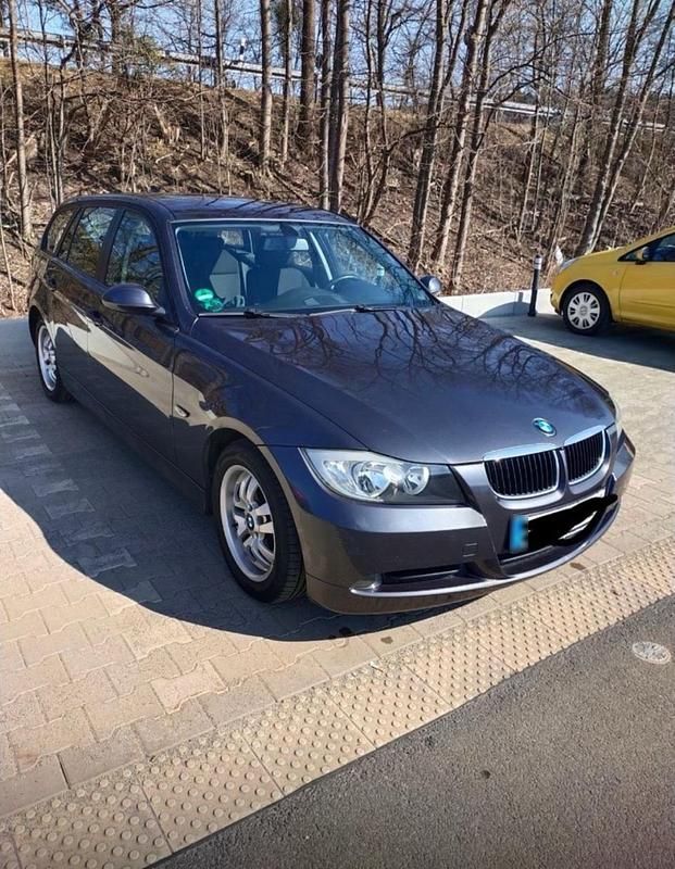 Gebraucht BMW 318 129 PS (94 kW) 2006 Grau Kombi