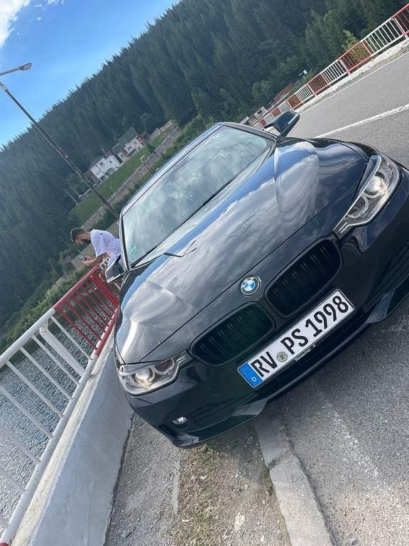 Schwarz Gebraucht 2013 BMW 320 Performance Limousine | 11.500 € (Fairer Preis) - Bild 1/4