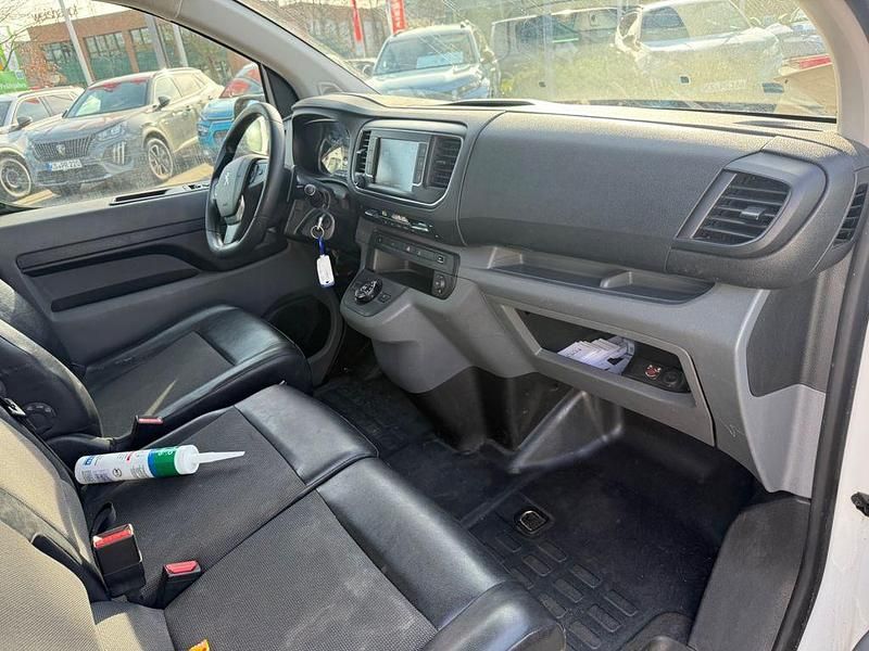 Gebraucht Peugeot Expert Premium 177 PS (130 kW) 2017 Weiß Van