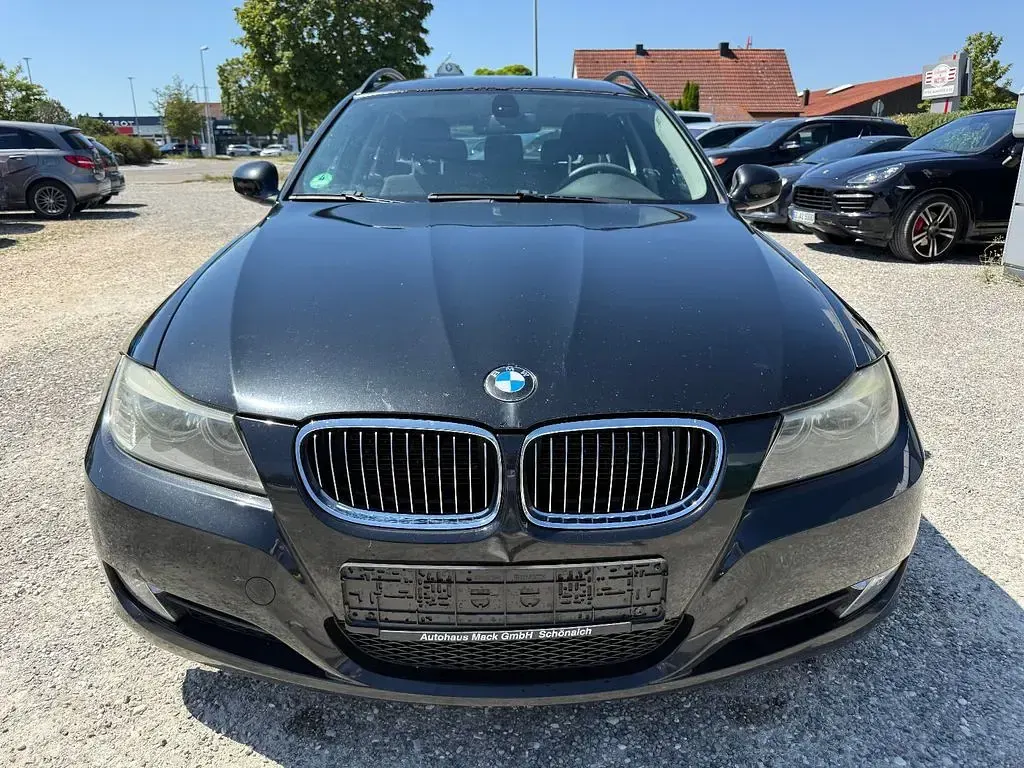 Gebraucht BMW 320 Comfort Edition 177 PS (130 kW) 2009 Schwarz Kombi