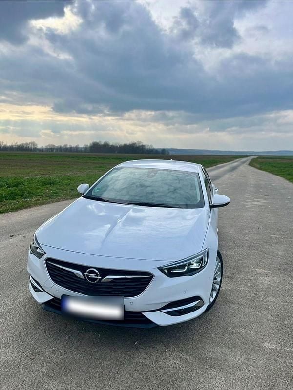 Gebraucht Opel Insignia 136 PS (100 kW) 2017 Weiß Limousine