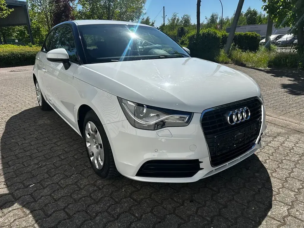 Second-hand Audi A1 Attraction 90 CP (66 kW) 2013 Alb Hatchback