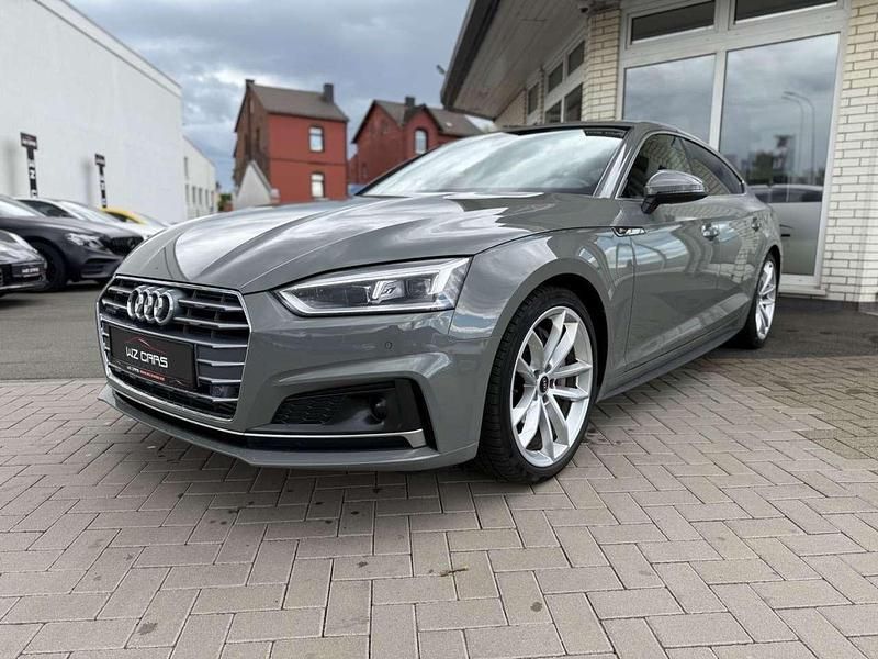 Quantumgrau Gebraucht 2019 Audi A5 Sportback Sport Kleinwagen | 29.599 € (Fairer Preis) - Bild 1/4