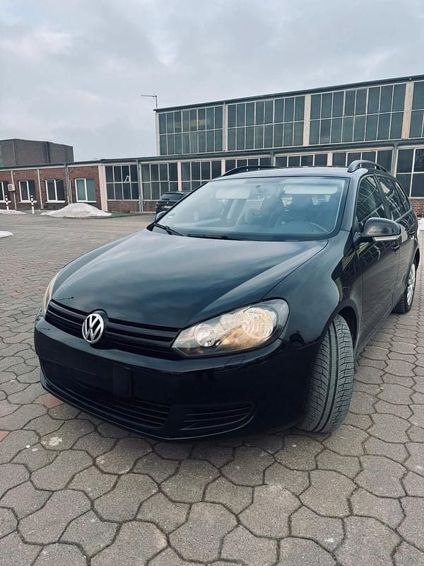 Gebraucht VW Golf VI 105 PS (77 kW) 2011 Schwarz Kleinwagen