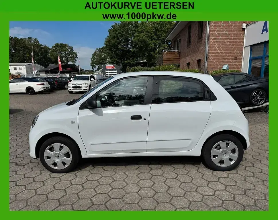 Gebraucht Renault Twingo Life 69 PS (50 kW) 2016 Weiß Kleinwagen