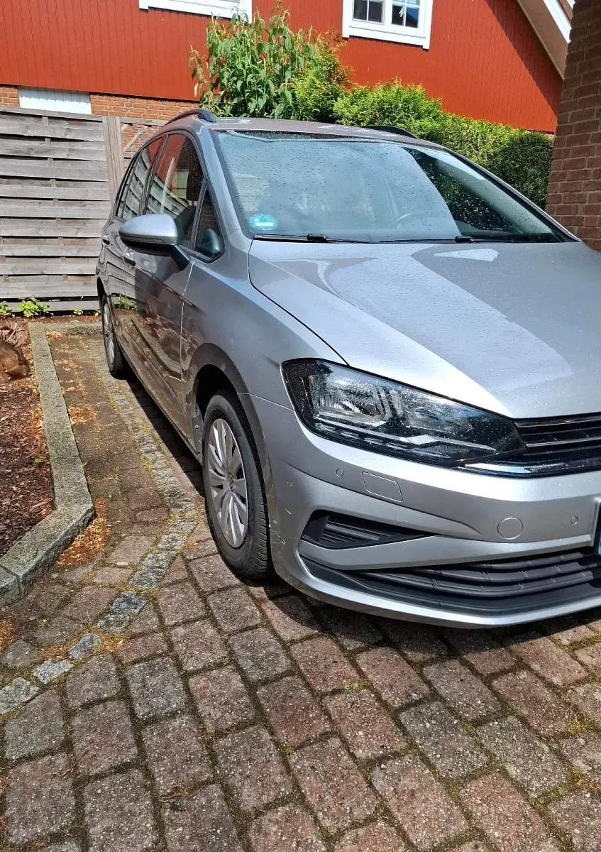Gebraucht VW Golf VII 110 PS (80 kW) 2018 Grau Kleinwagen