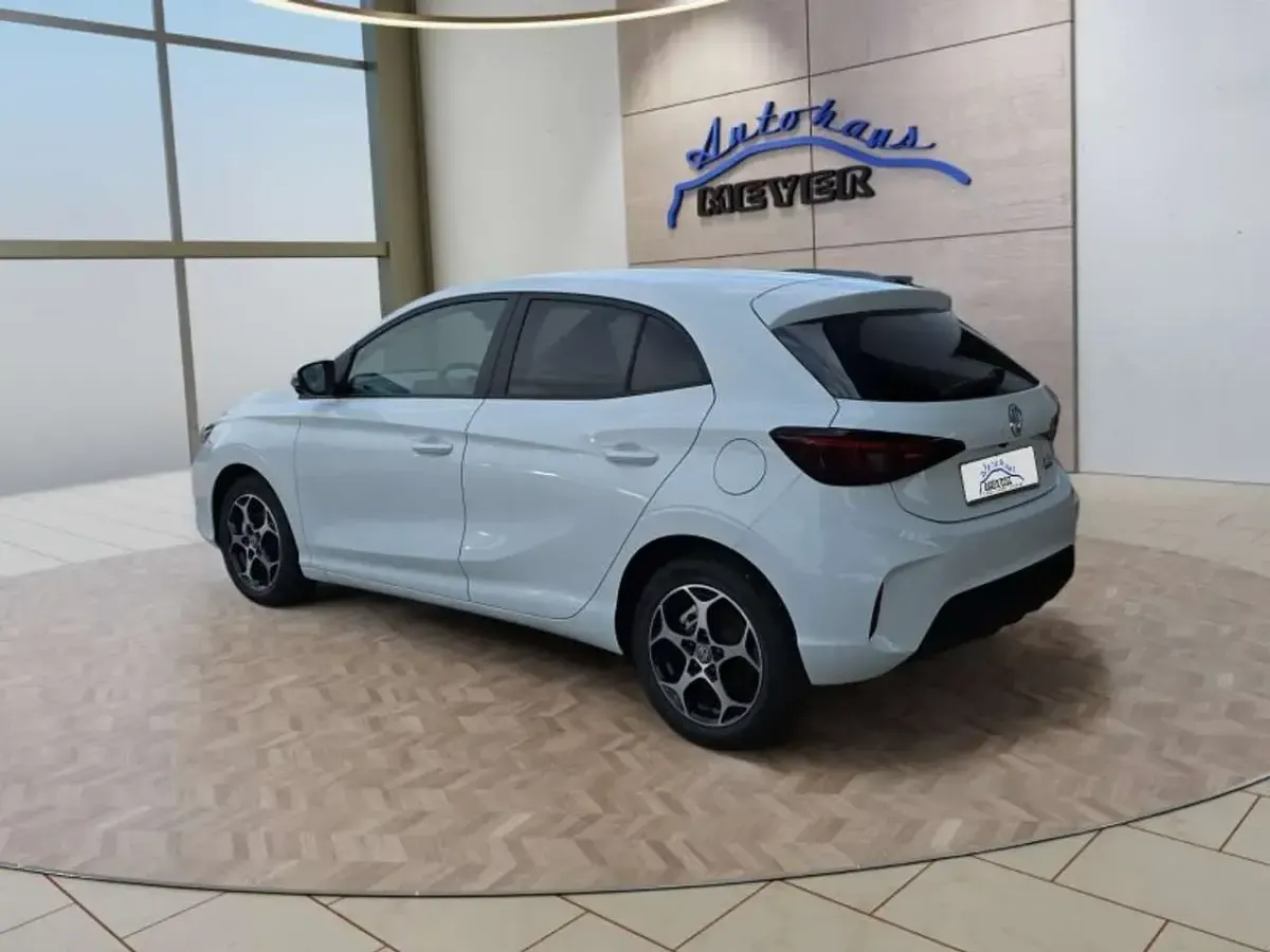 Neu MG MG3 Luxury 197 PS (144 kW) 2026 Dover white Kleinwagen