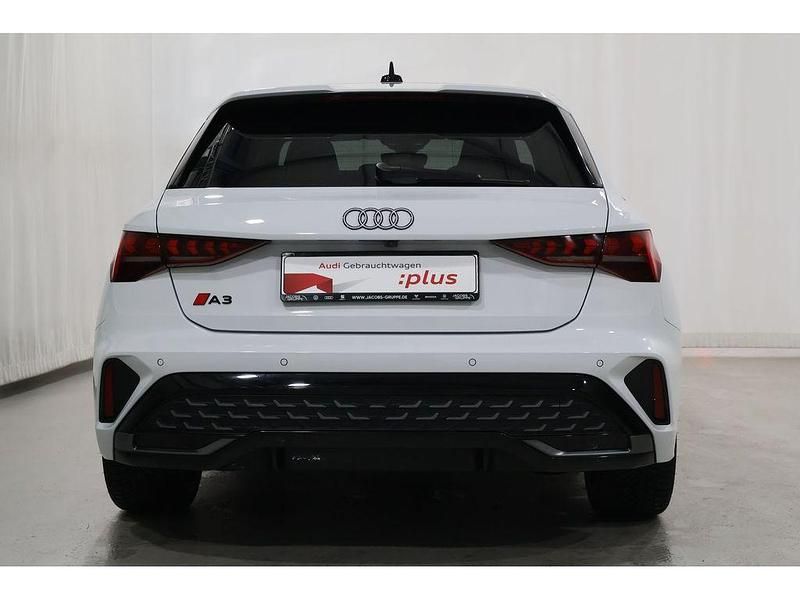Gebraucht Audi A3 S-Line 150 PS (110 kW) 2025 Gletscherweiß metallic Limousine