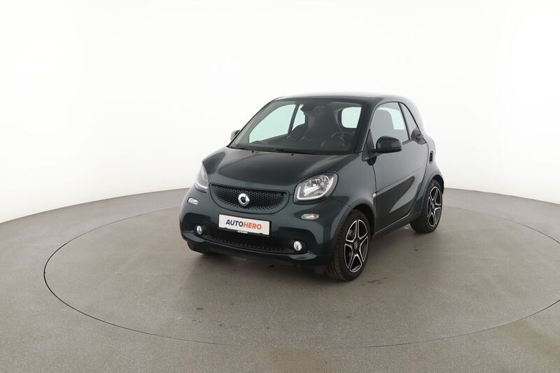 Grün Gebraucht 2018 Smart ForTwo Coupé Basis Kleinwagen | 14.090 € (Fairer Preis) - Bild 1/4