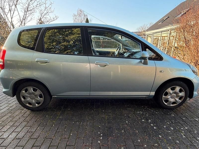 Gebraucht Honda Jazz 75 PS (55 kW) 2007 Blau Kleinwagen