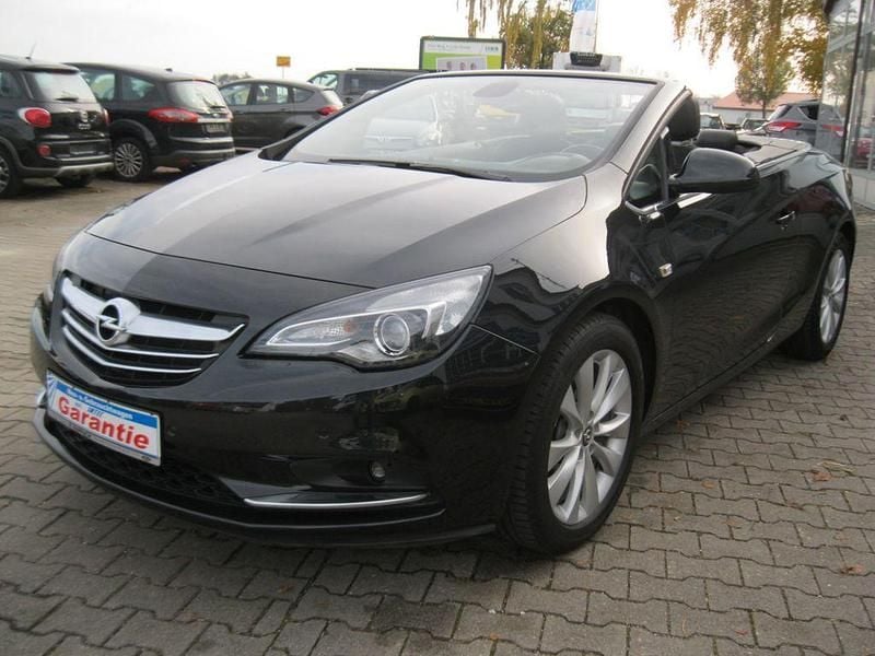 Schwarz Gebraucht 2016 Opel Cascada Innovation Cabrio | 9.980 € (Guter Preis) - Bild 1/4
