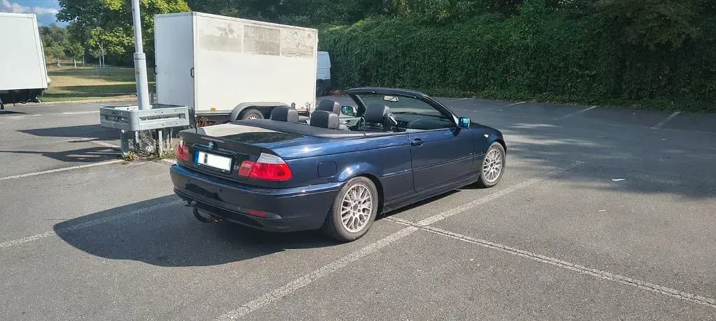 Gebraucht BMW 320 Cabriolet 150 PS (110 kW) 2005 Blau Cabrio