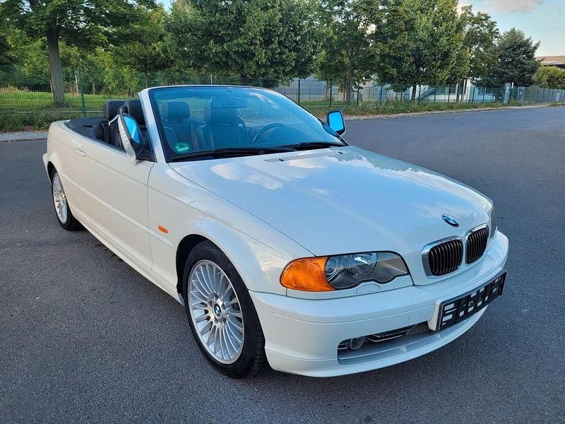 Weiß Gebraucht 2001 BMW 330 Cabriolet Cabrio | 6.950 € (Superpreis) - Bild 1/4