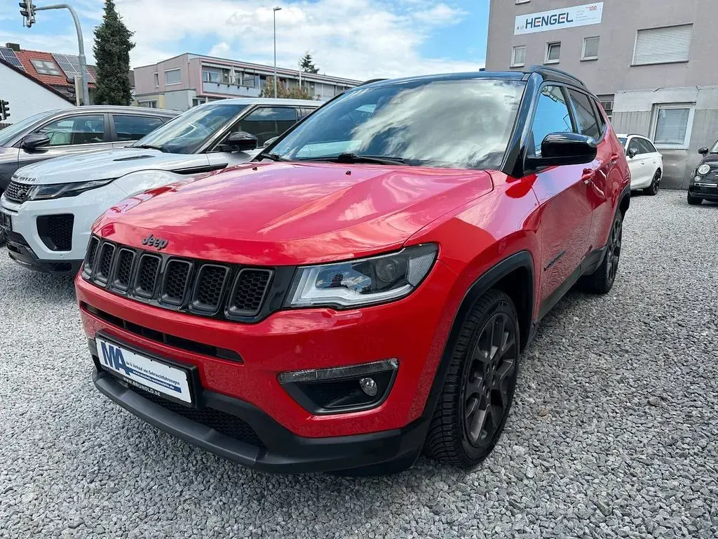 Gebraucht Jeep Compass 150 PS (110 kW) 2020 Rot SUV