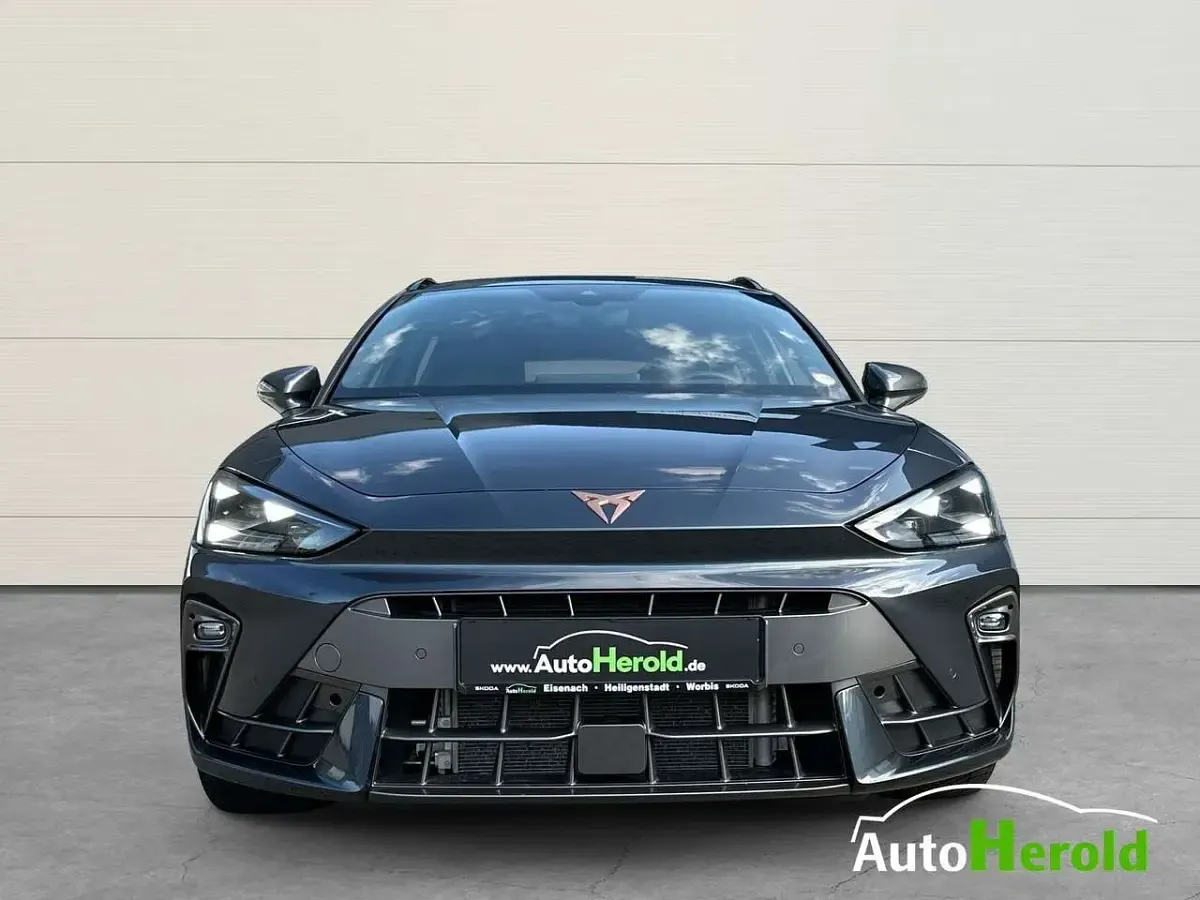 Gebraucht Seat Leon 150 PS (110 kW) 2024 "magnetic tech" Kombi