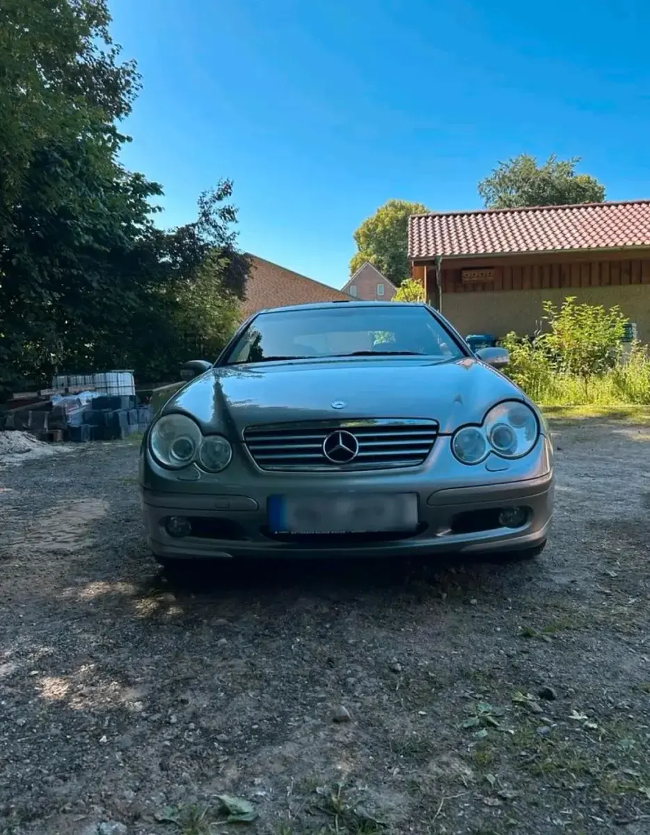 Gebraucht Mercedes C200 163 PS (119 kW) 2003 Silber Coupé