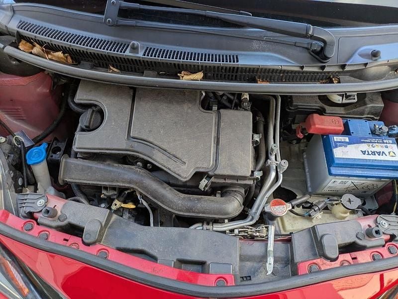 Gebraucht Toyota Aygo X-wave 69 PS (50 kW) 2017 Rot Kleinwagen