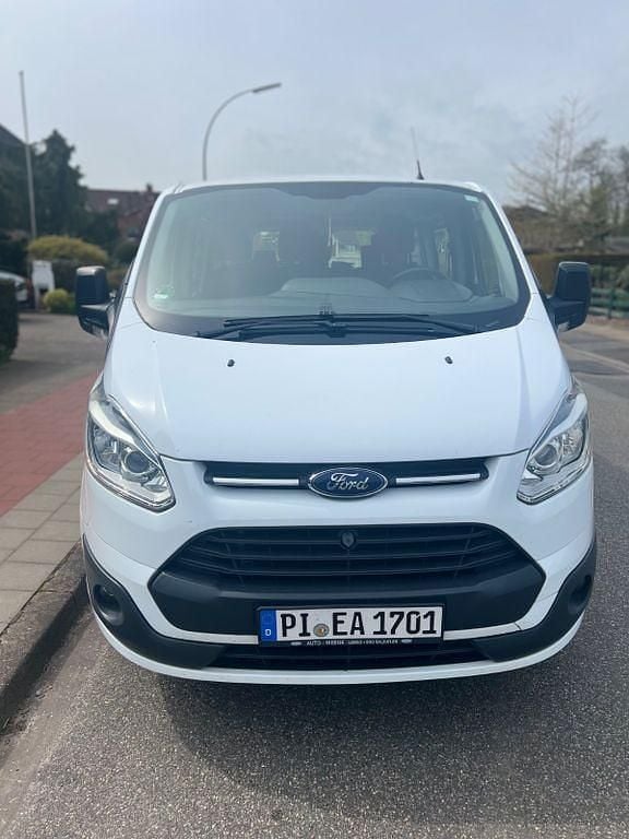 Second-hand Ford Transit 101 CP (74 kW) 2015 Alb Monovolum