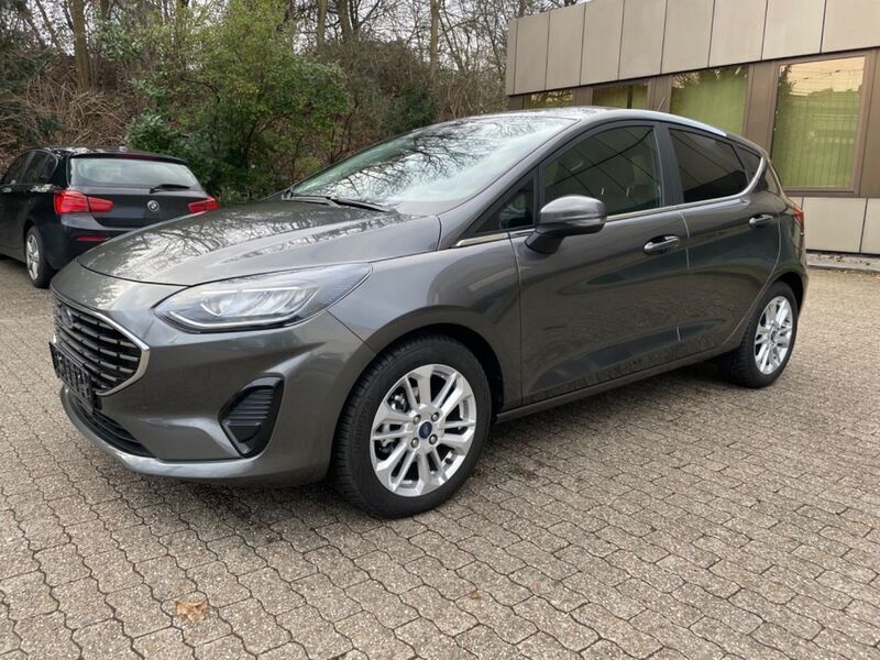 Gebraucht Ford Fiesta Titanium 101 PS (74 kW) 2023 Grau Kleinwagen