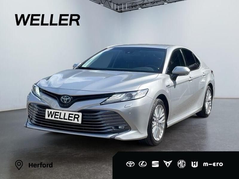 Silber Gebraucht 2019 Toyota Camry Executive Limousine | 26.490 € (Fairer Preis) - Bild 1/4