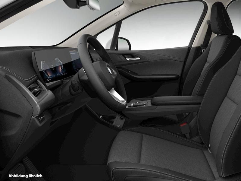 Gebraucht BMW 220 Active Tourer 150 PS (110 kW) 2025 Weiß Van / Kleinbus