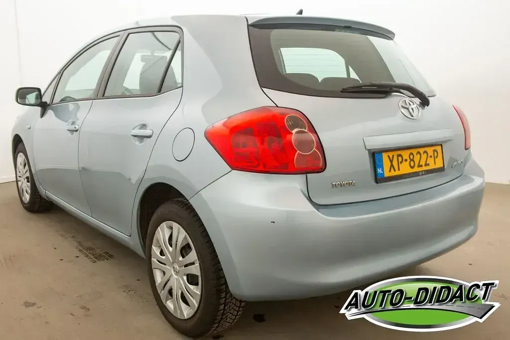 Gebraucht Toyota Auris Luna 124 PS (91 kW) 2007 Blau Kleinwagen