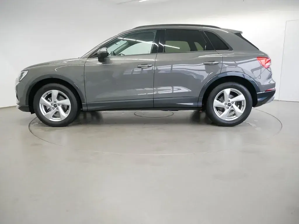Gebraucht Audi Q3 Advanced Plus 150 PS (110 kW) 2025 Chronosgrau metallic SUV