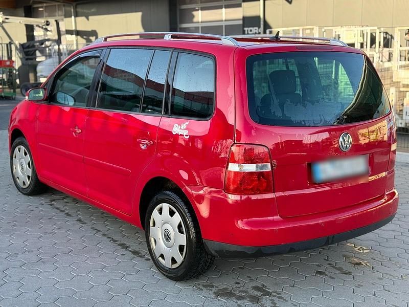 Gebraucht VW Touran 140 PS (102 kW) 2005 Rot Van / Kleinbus