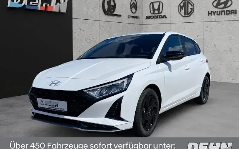Neu Hyundai i20 Blackline 90 PS (66 kW) 2026 Weiß Kleinwagen
