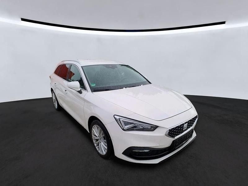 Gebraucht Seat Leon XCELLENCE 131 PS (96 kW) 2022 Weiß Kombi