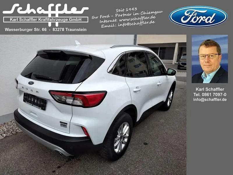 Gebraucht Ford Kuga Titanium X 152 PS (111 kW) 2021 Frostweiß SUV