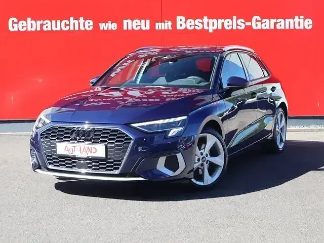 Gebraucht Audi A3 Comfort 150 PS (110 kW) 2021 Blau Limousine