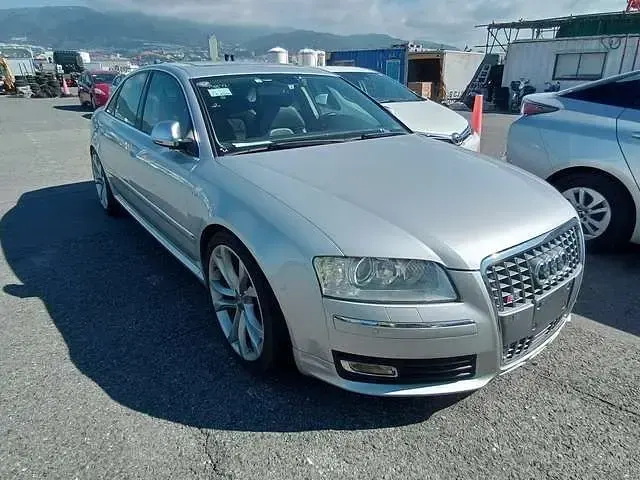Second-hand Audi S8 450 CP (330 kW) 2008 Argintiu Berlinǎ