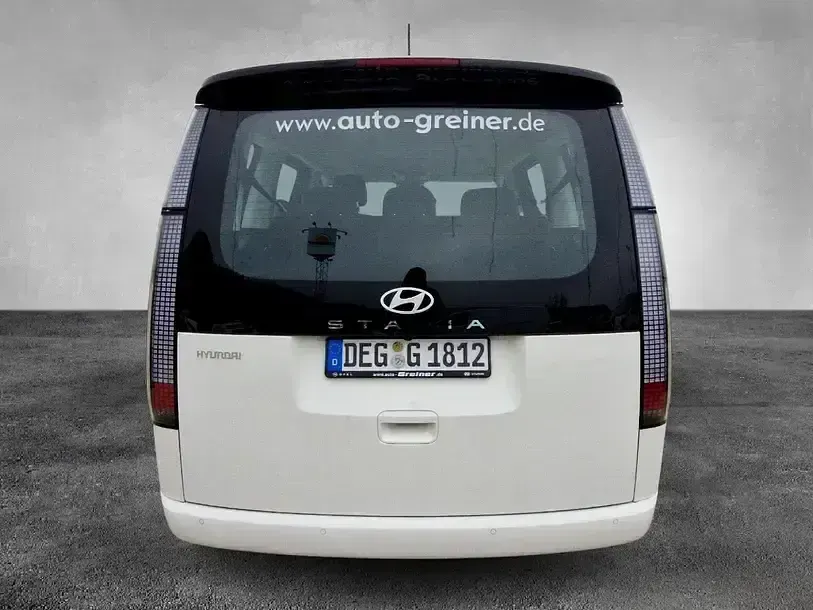 Gebraucht Hyundai Staria Trend 225 PS (165 kW) 2024 5 türen Van / Kleinbus